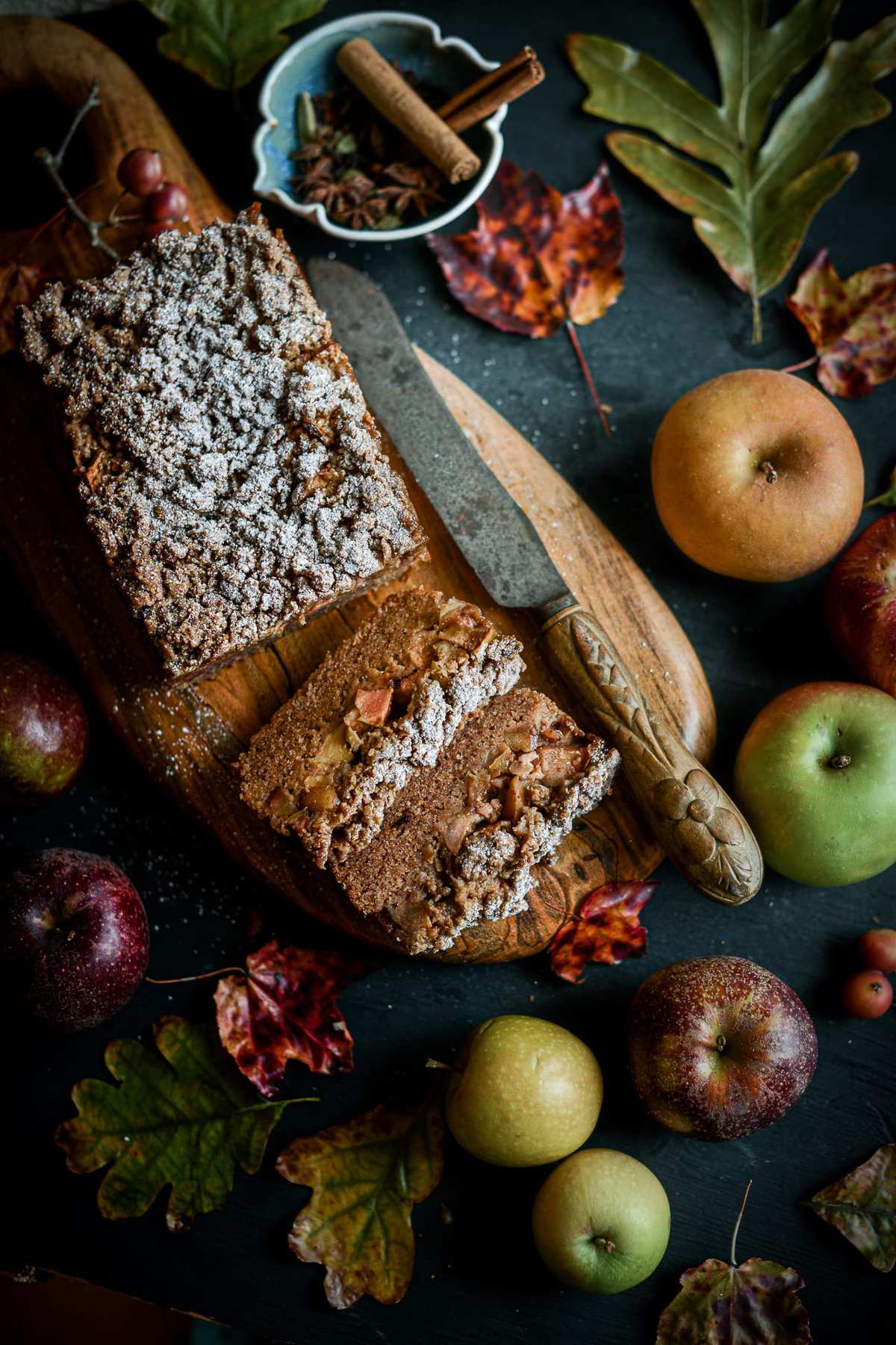 Fare Isle | Vegan Apple Crumb Cake