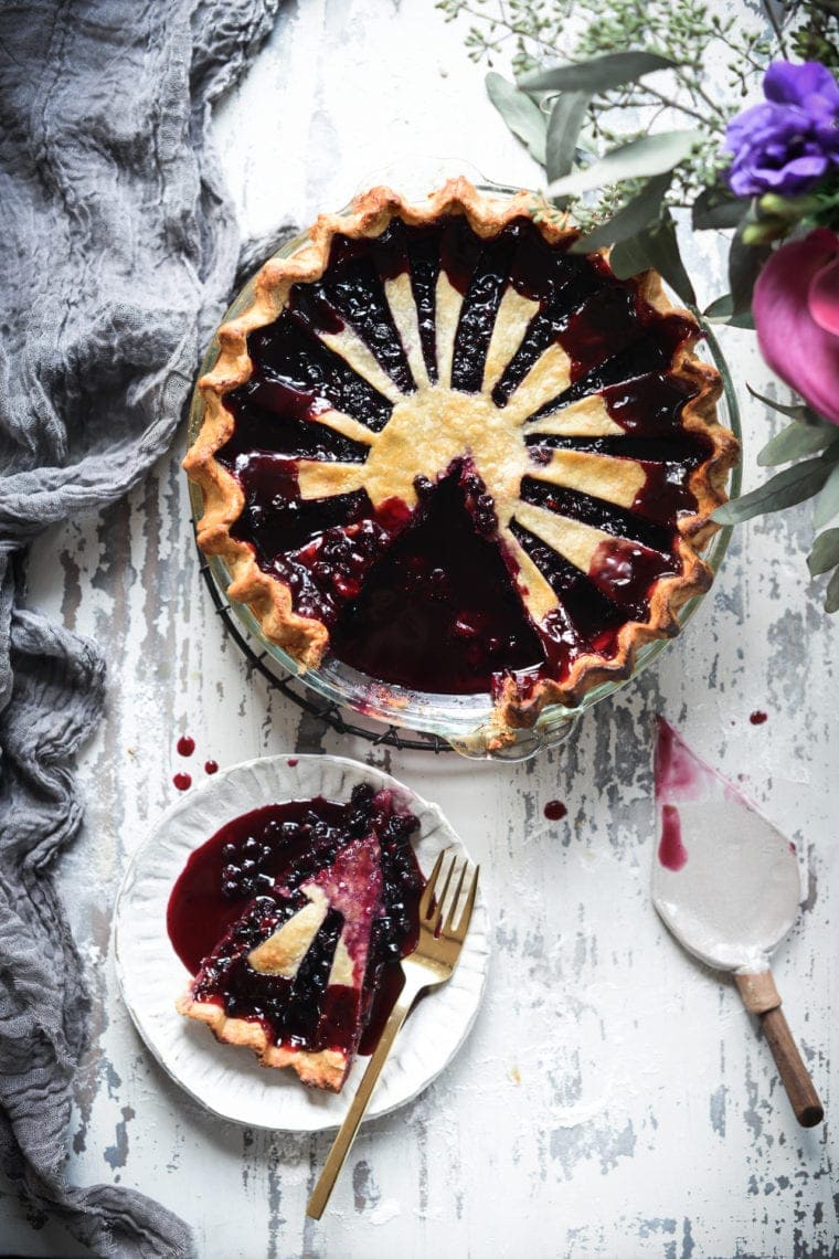 Vegan Berry Pie With Vanilla Bean Spelt Crust